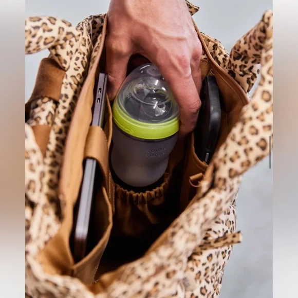 Beis x Elsa (sold out online) The Backpack Tote in Wild Child - Picture 7 of 12